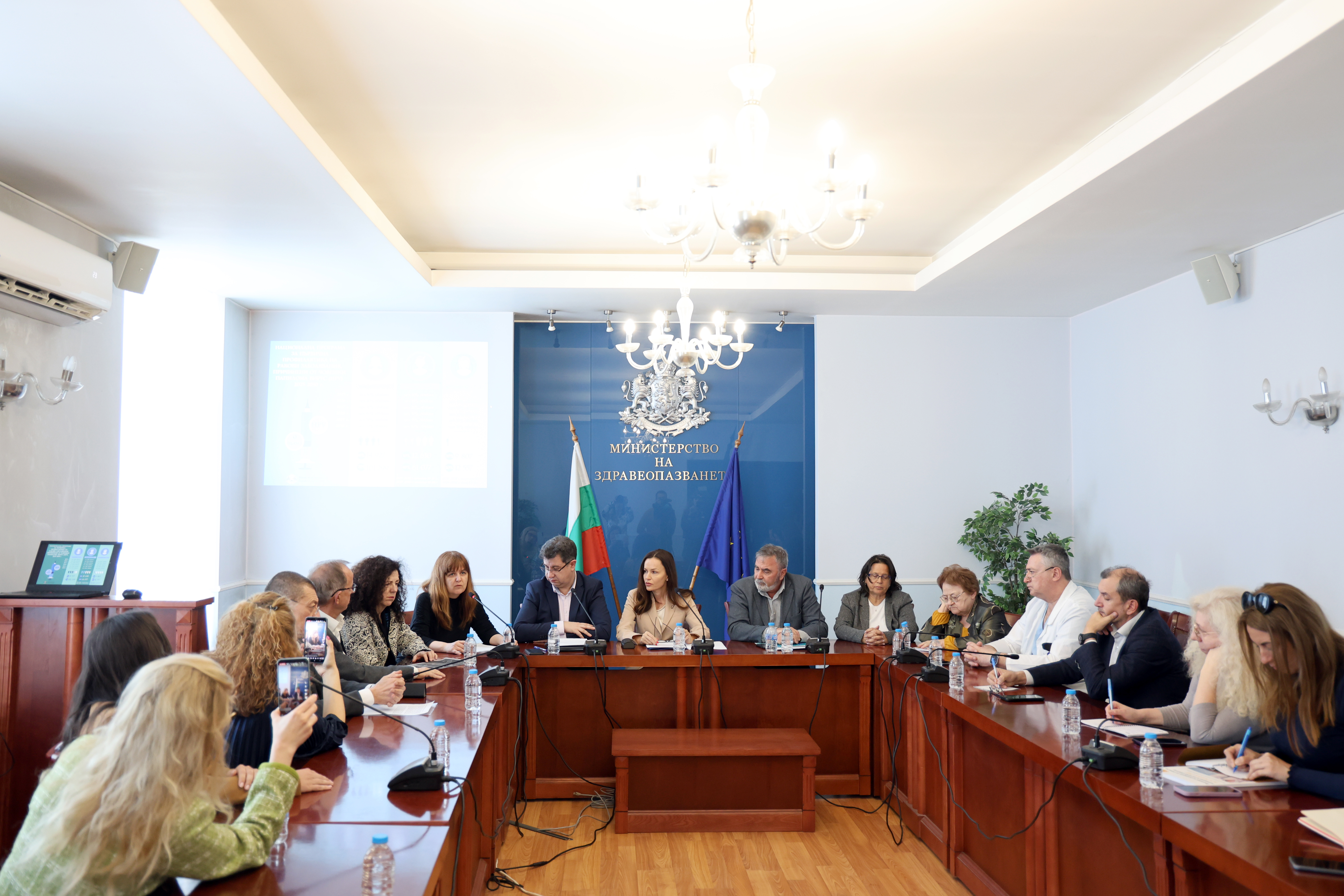 И момчетата ще могат да се ваксинират безплатно срещу HPV